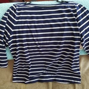 Scoop neck 3/4 sleeve